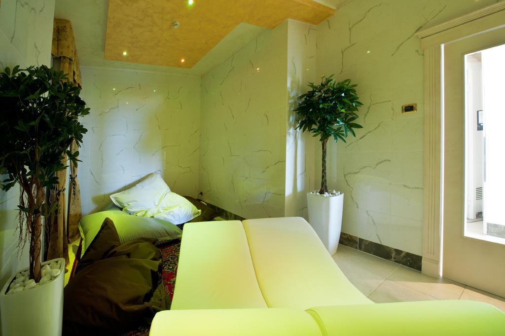 Hotel Diplomat Palace Rimini Exterior photo