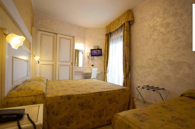 Hotel Diplomat Palace Rimini Exterior photo
